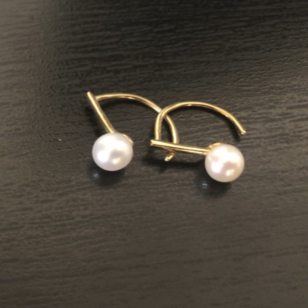 14K Gold Pearl Earrings